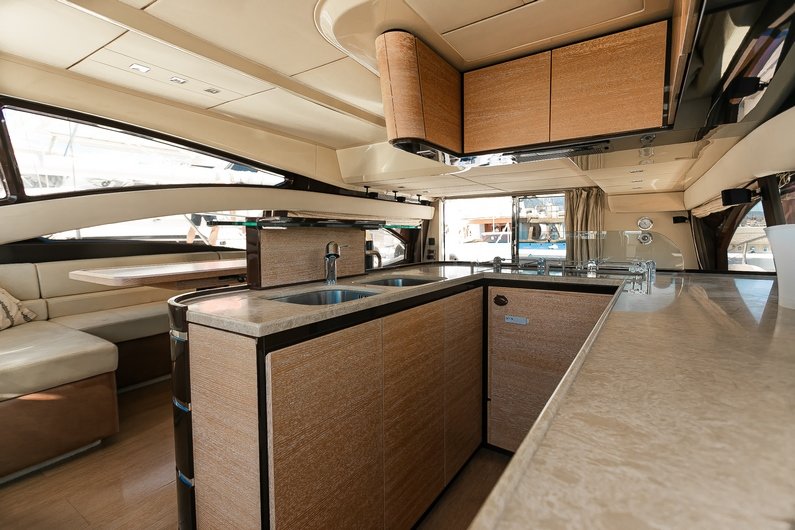 azimut 58 fly 11