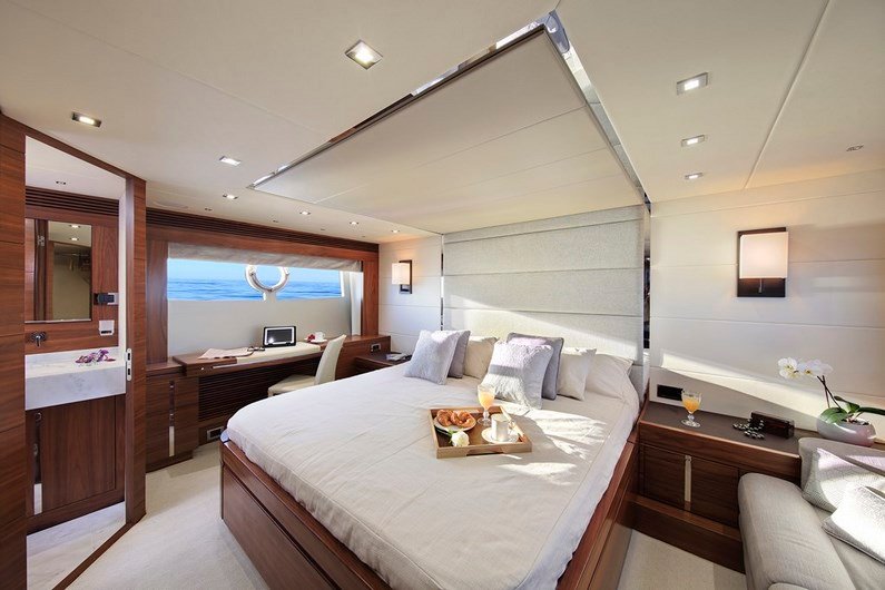SUNSEEKER 68 SPORT YACHT photo by wayne chasan · all rights reserved · © www.chasan.com