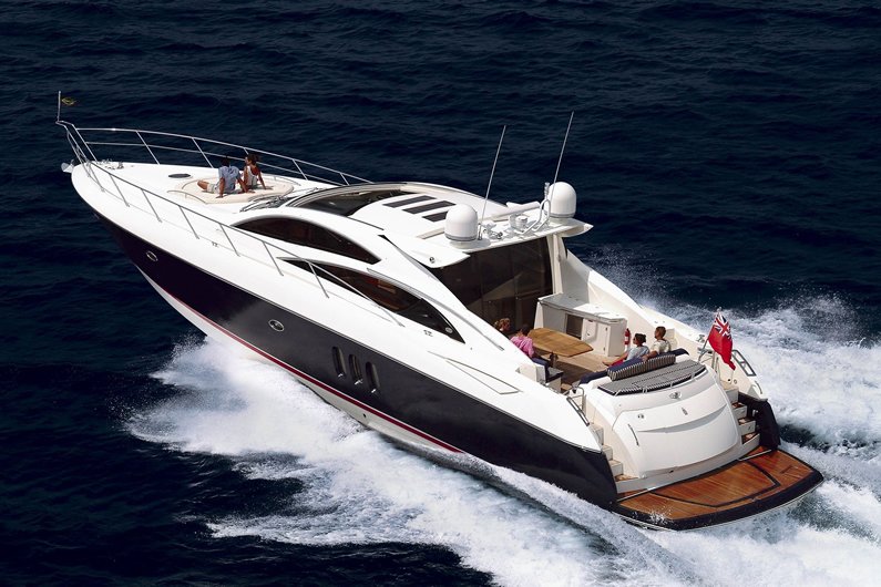 ENTDECKEN SIE UNSERE FLOTTE sunseeker predator 72 01